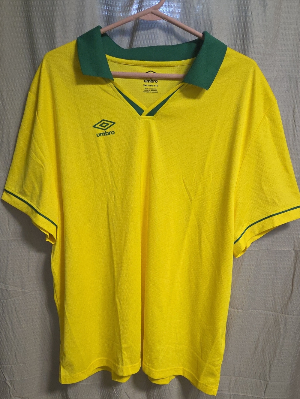 Umbro Men’s Bright Yellow Team Brazil Polo with Green Trim Size XXL. Never Worn